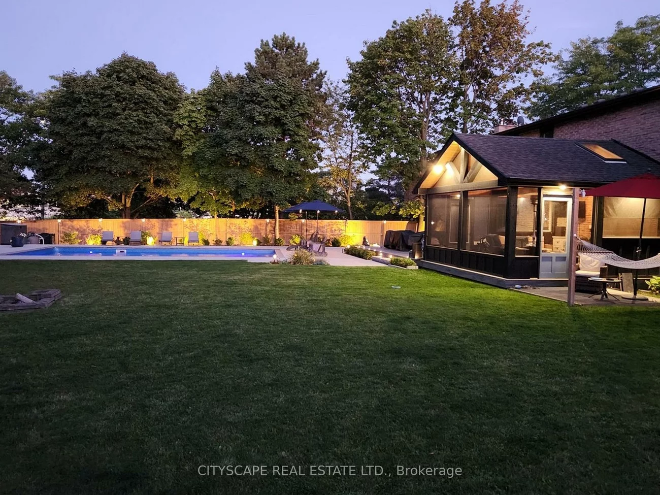 2585, Kenna, Sheridan, Mississauga