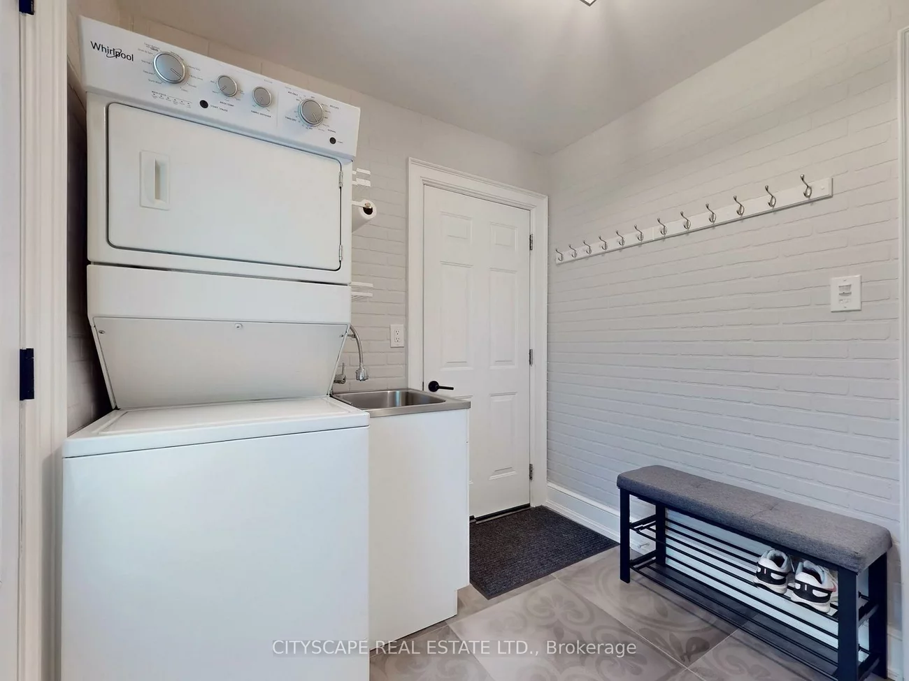 2585, Kenna, Sheridan, Mississauga