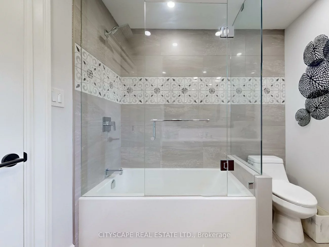 2585, Kenna, Sheridan, Mississauga