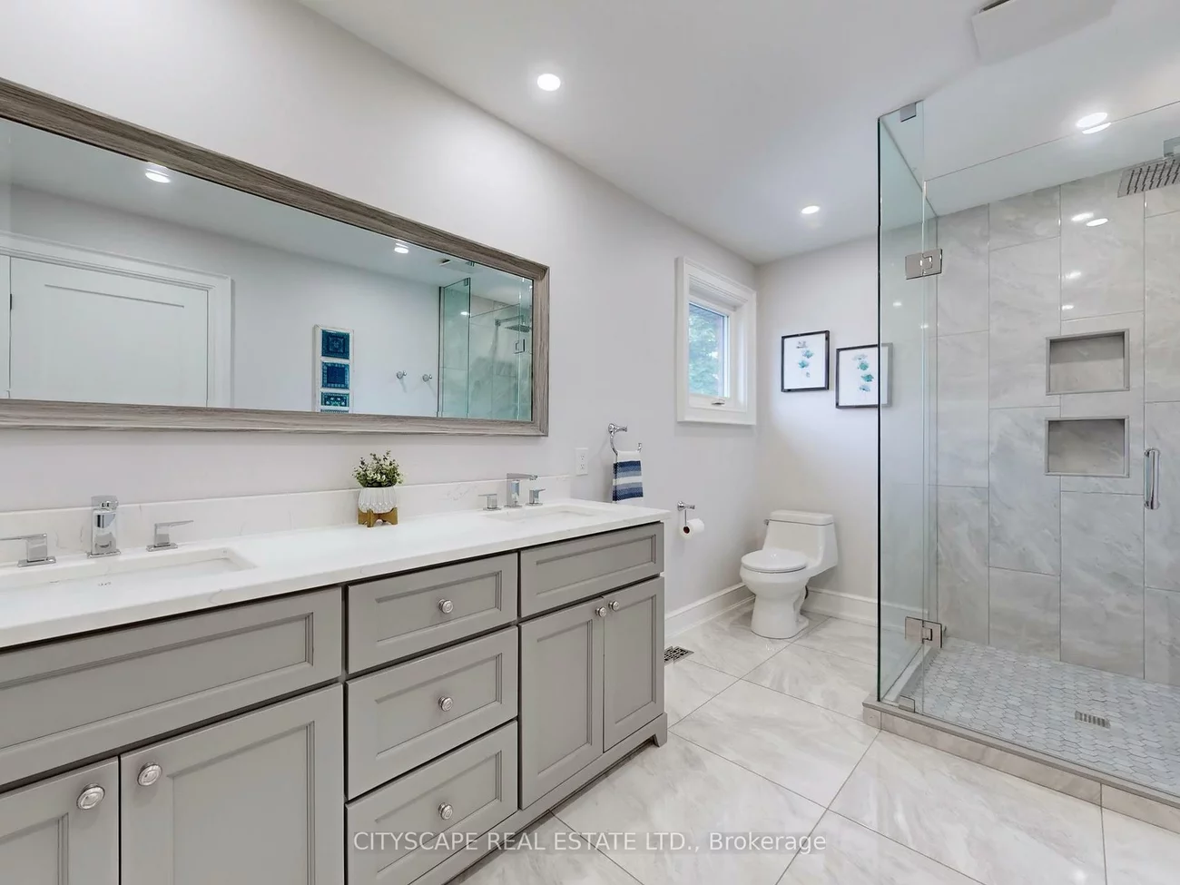 2585, Kenna, Sheridan, Mississauga