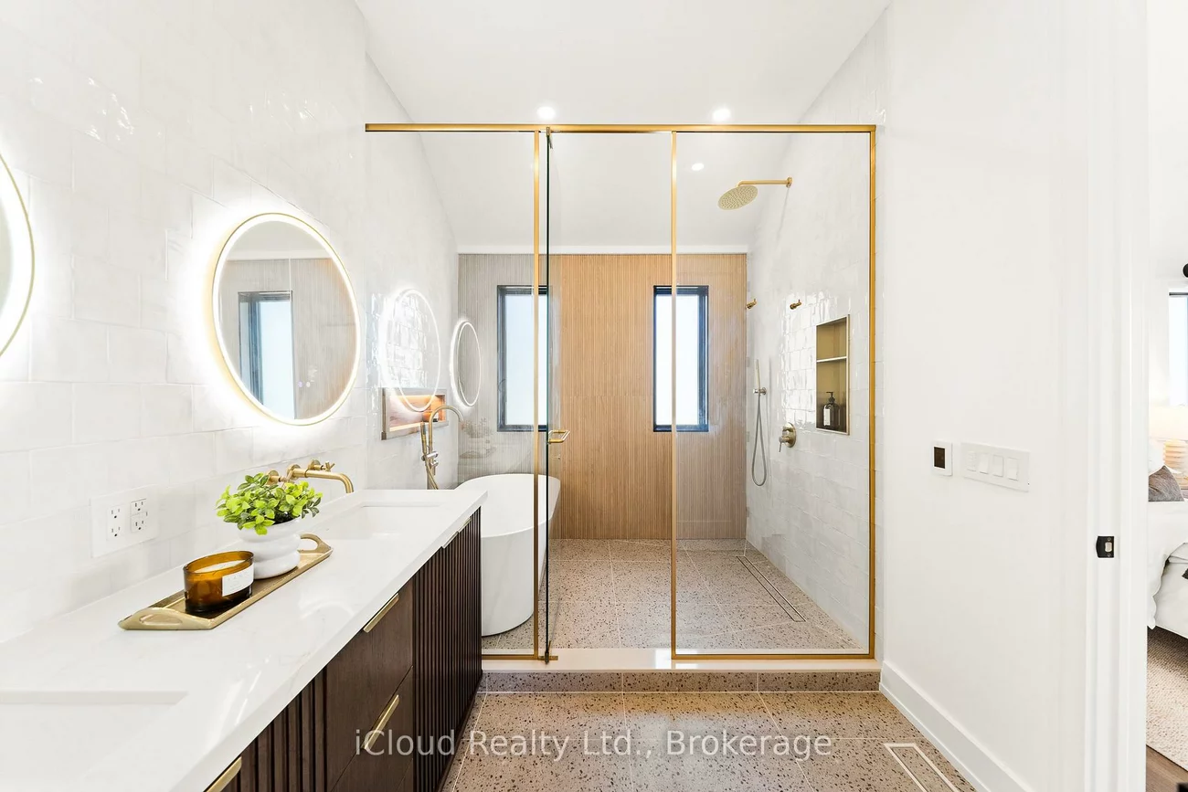 1140, Ogden, Lakeview, Mississauga