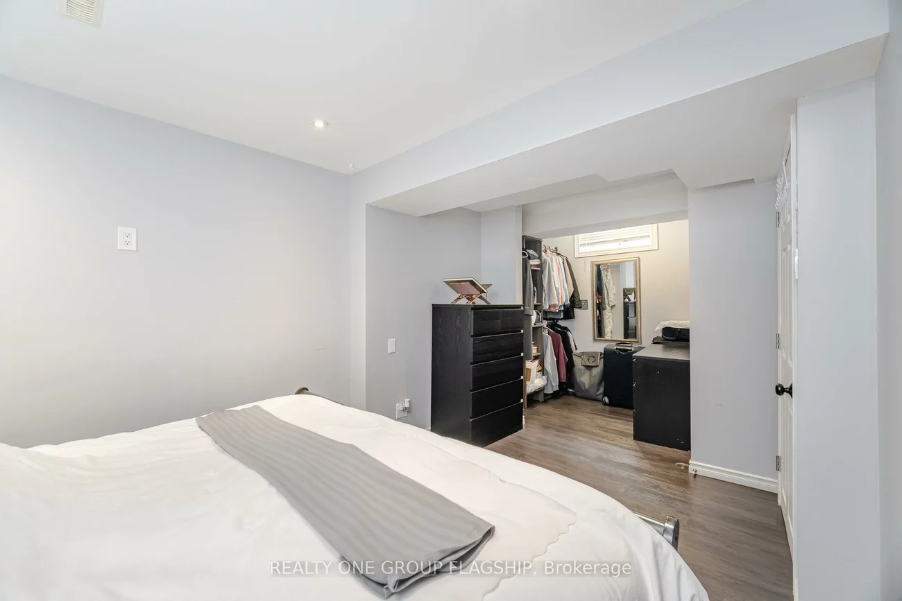 7267, Windbreak, Meadowvale, Mississauga