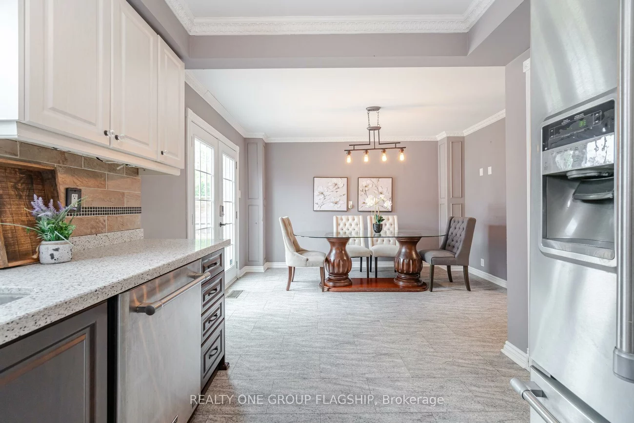 7267, Windbreak, Meadowvale, Mississauga