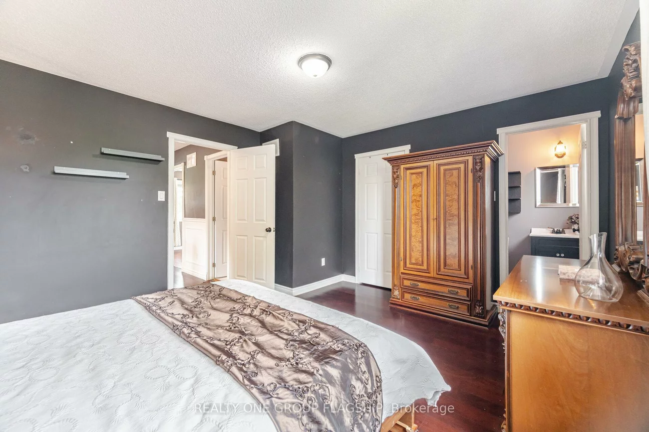 7267, Windbreak, Meadowvale, Mississauga