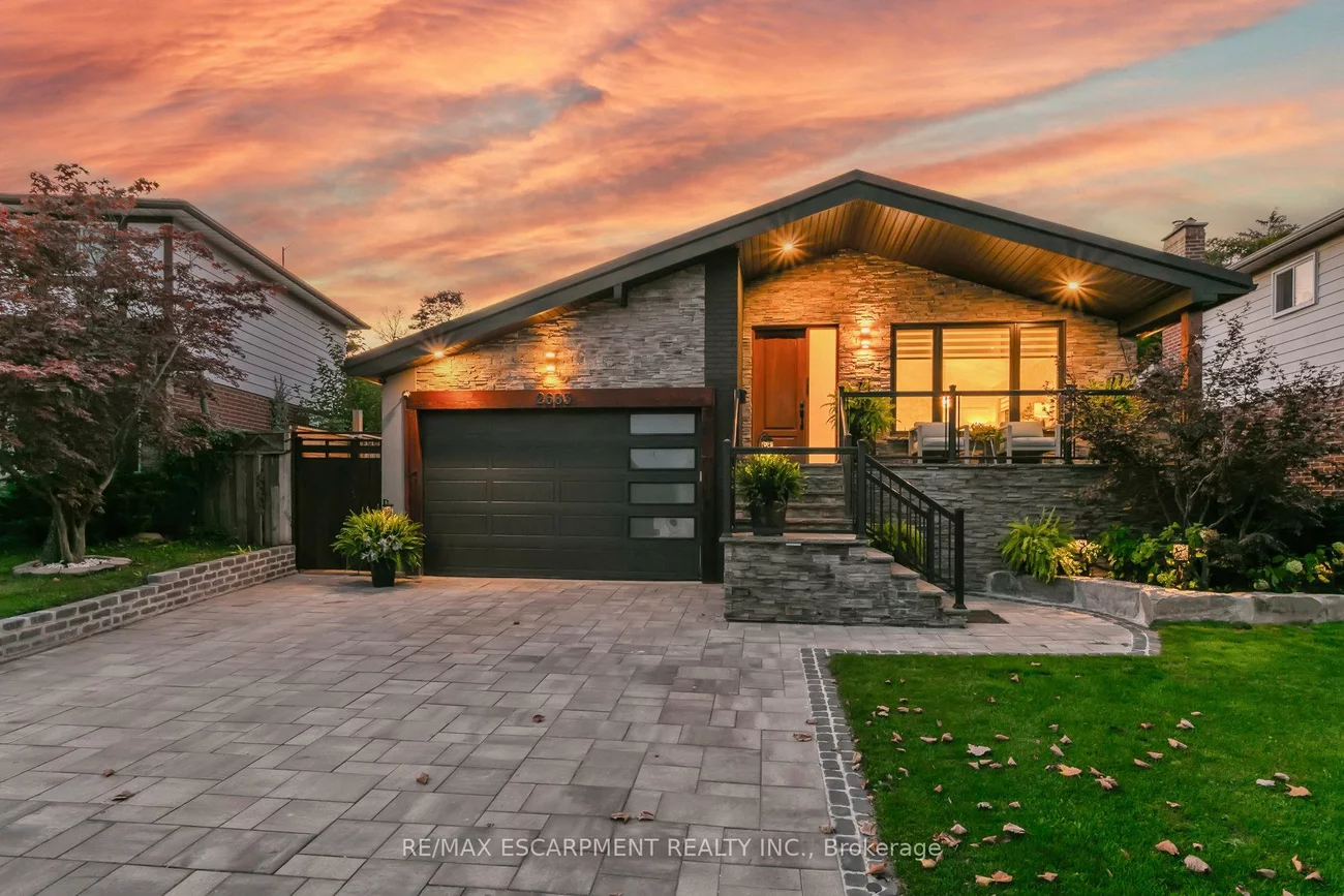 2683, Kingsberry, Cooksville, Mississauga