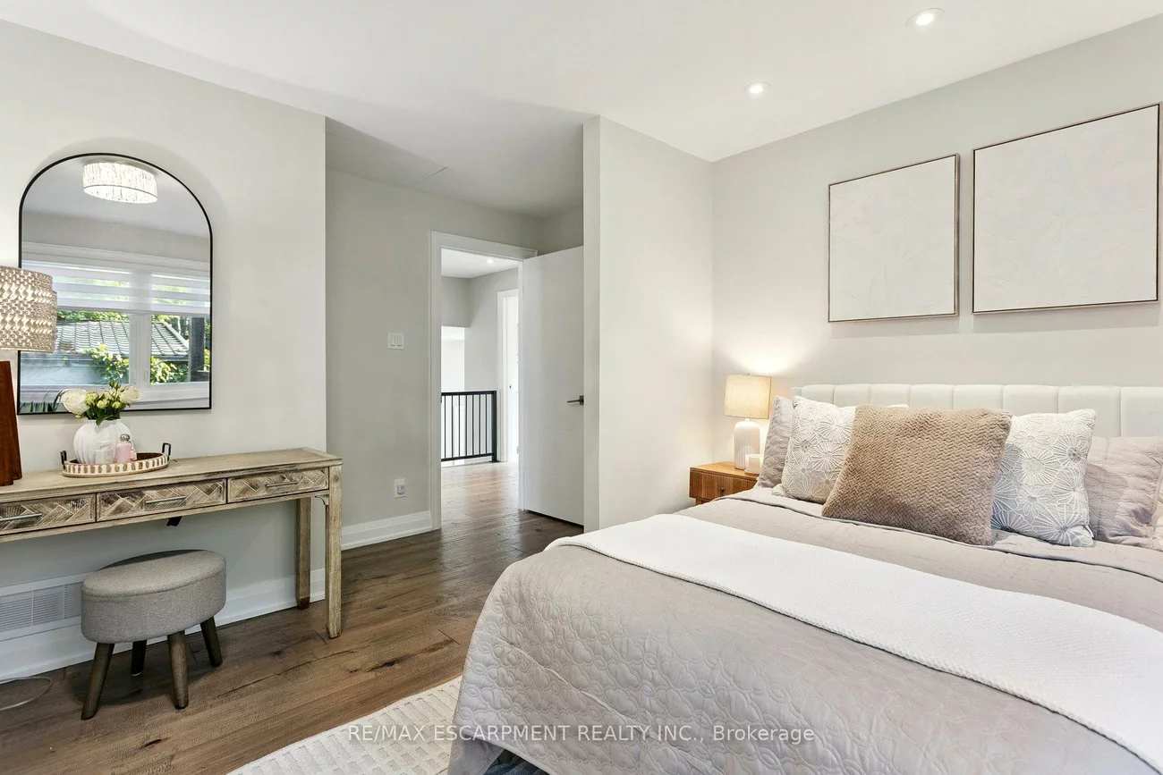 2683, Kingsberry, Cooksville, Mississauga