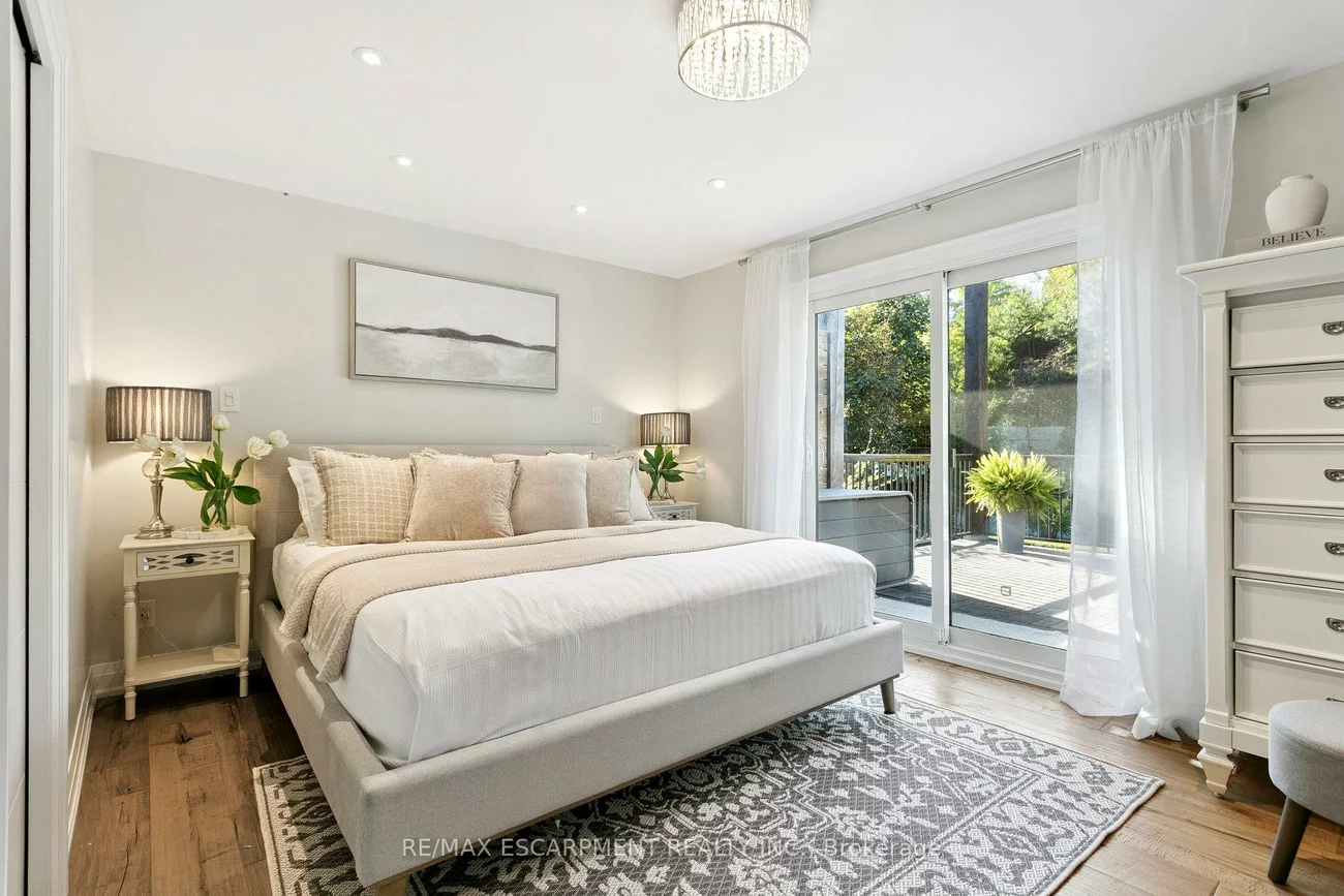 2683, Kingsberry, Cooksville, Mississauga