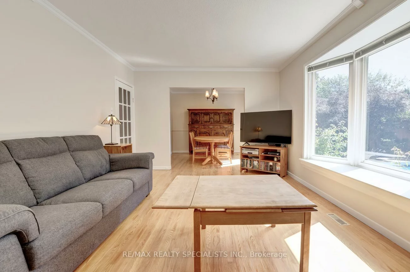 2312, Homelands, Sheridan, Mississauga