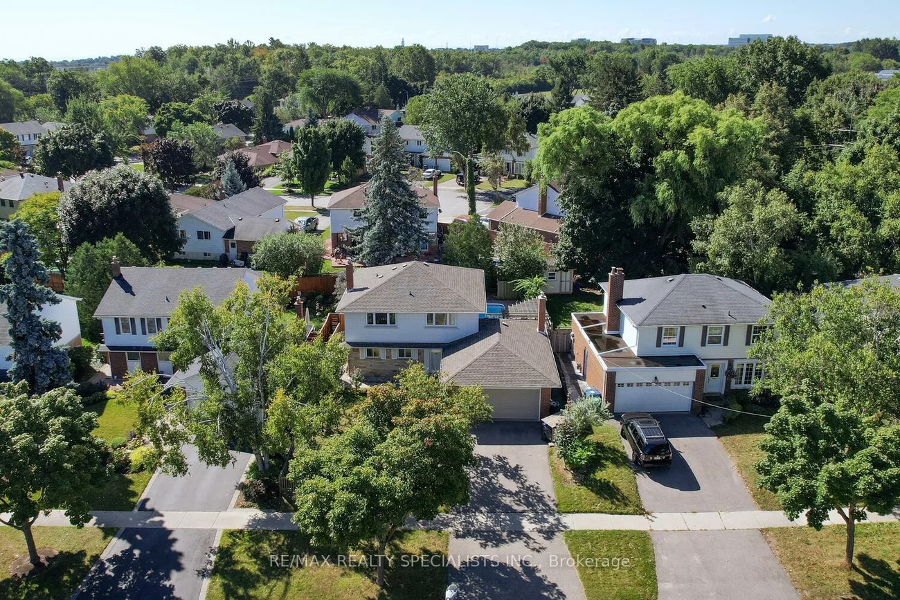 2312, Homelands, Sheridan, Mississauga