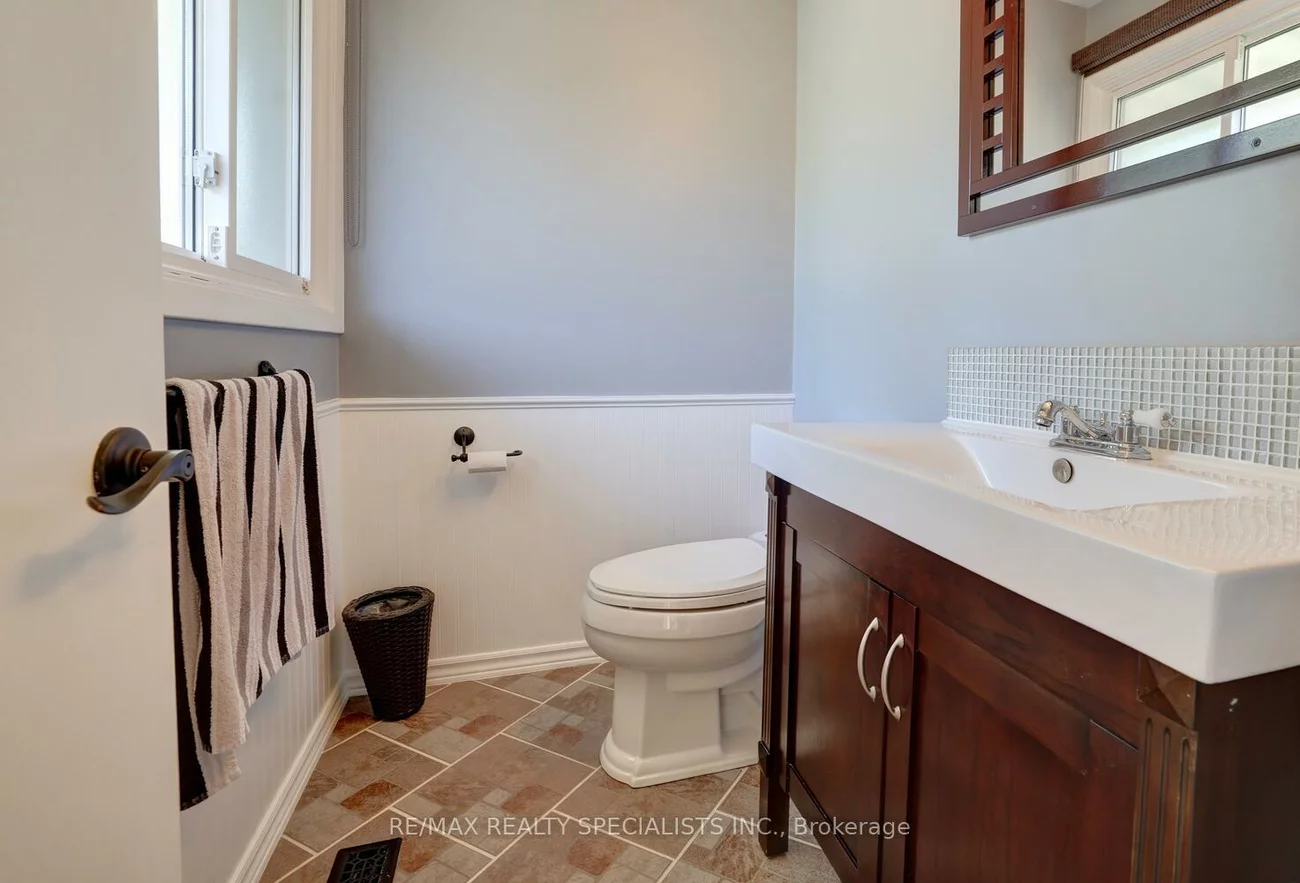 2312, Homelands, Sheridan, Mississauga