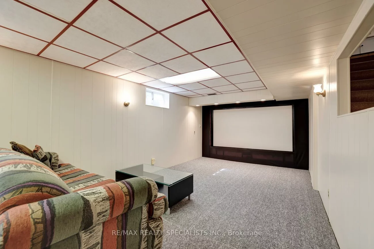 2312, Homelands, Sheridan, Mississauga