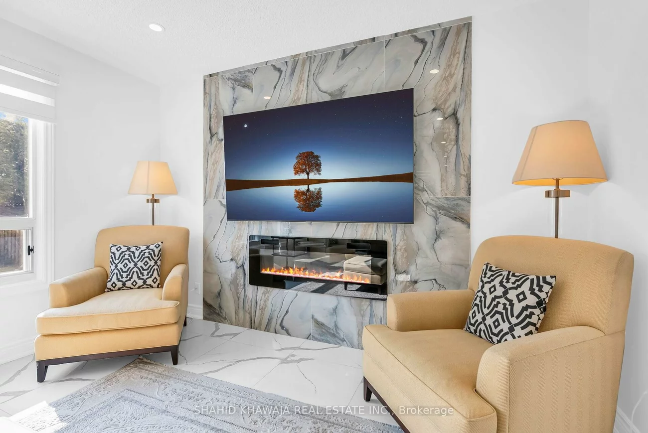 3432, Glorene, Applewood, Mississauga
