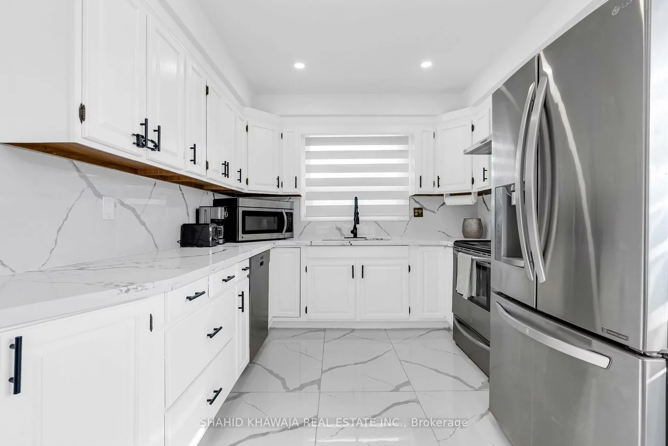 3432, Glorene, Applewood, Mississauga