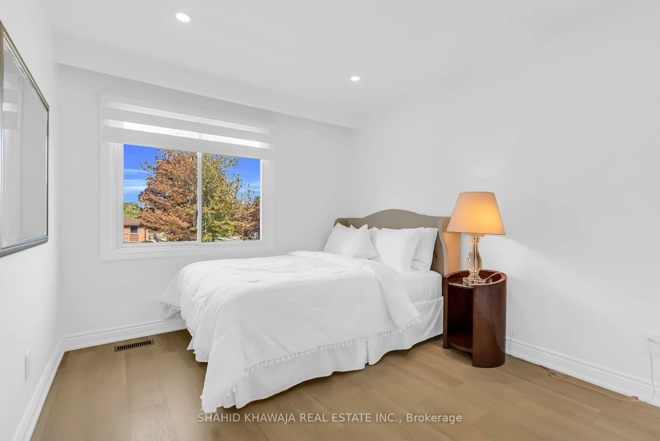 3432, Glorene, Applewood, Mississauga