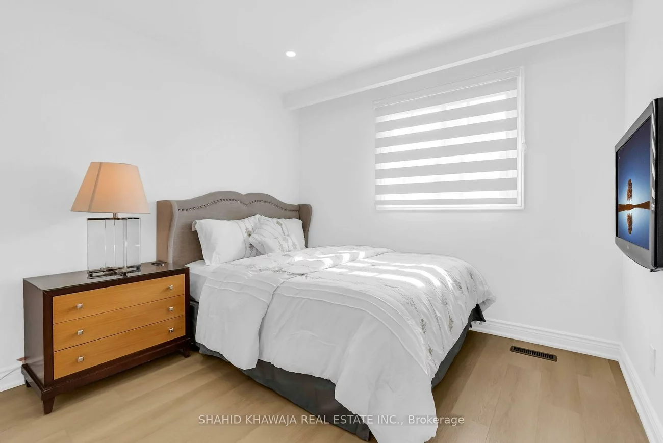 3432, Glorene, Applewood, Mississauga