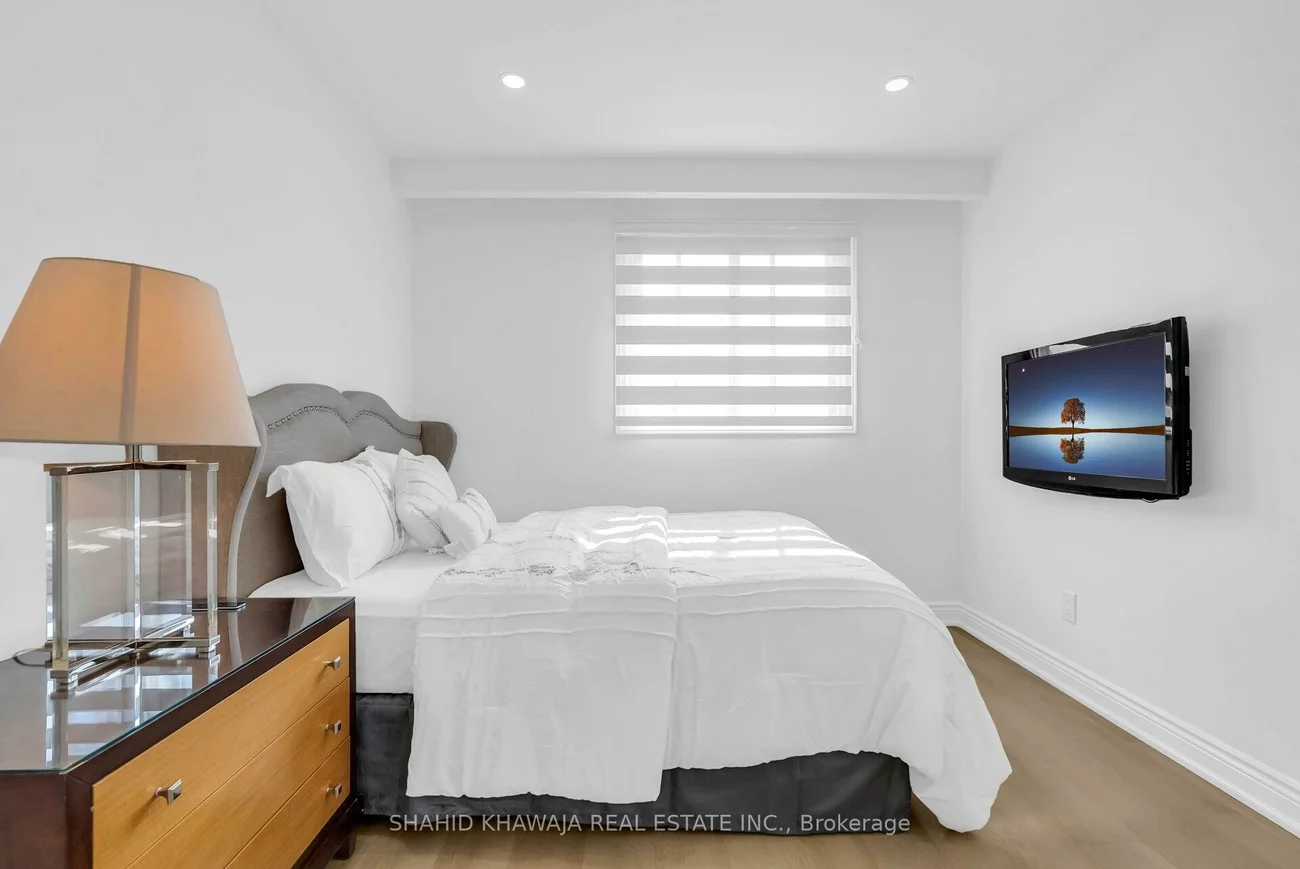 3432, Glorene, Applewood, Mississauga