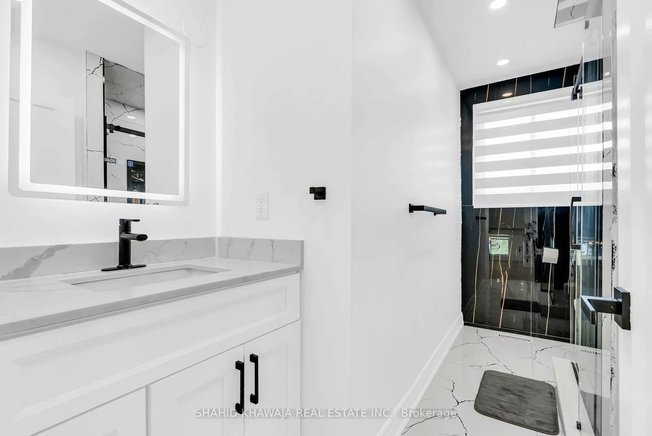 3432, Glorene, Applewood, Mississauga