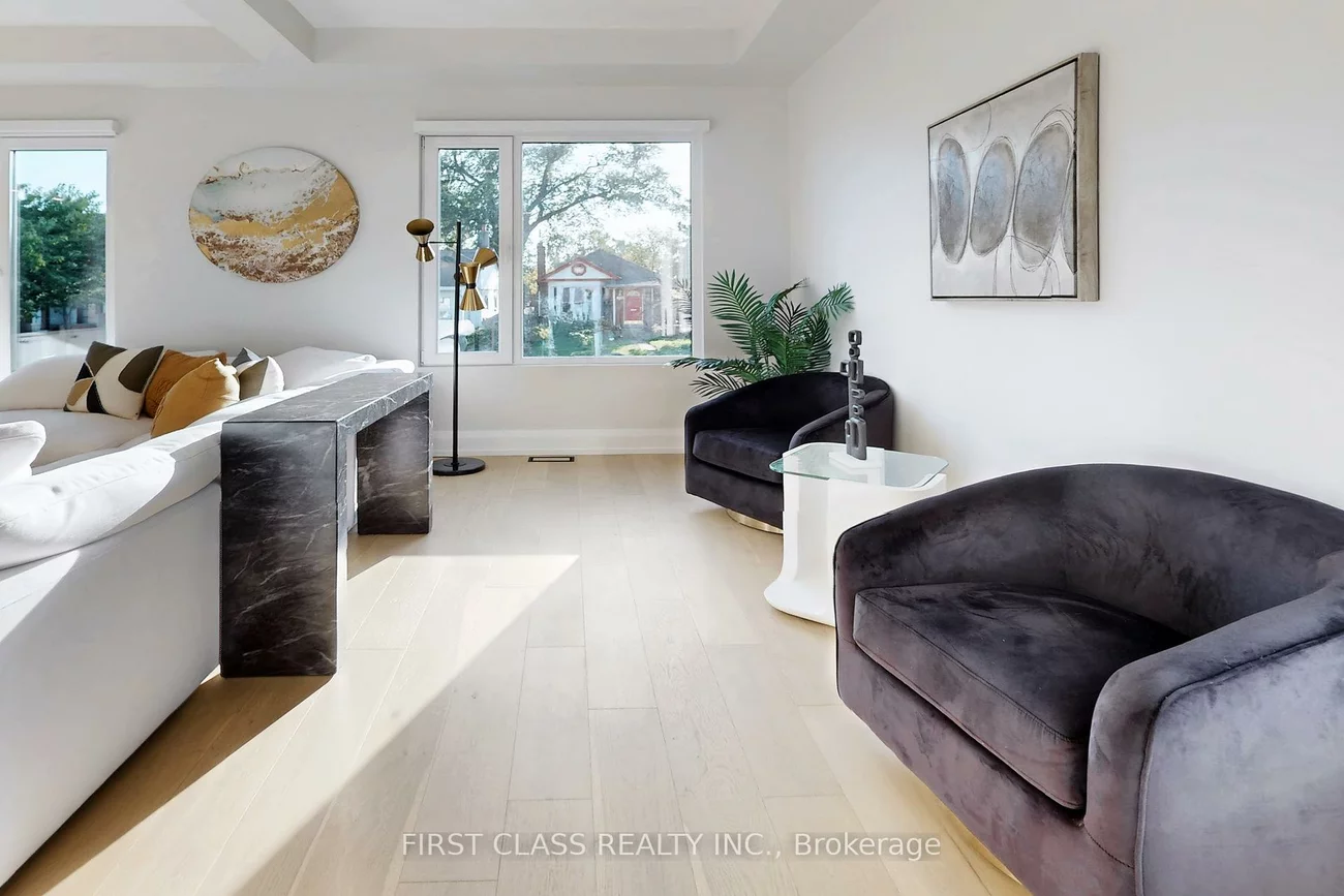 1047, Meredith, Lakeview, Mississauga