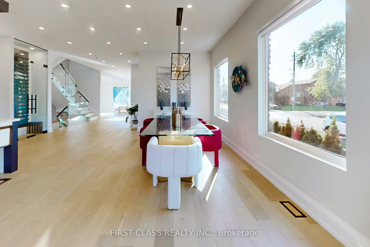 1047, Meredith, Lakeview, Mississauga