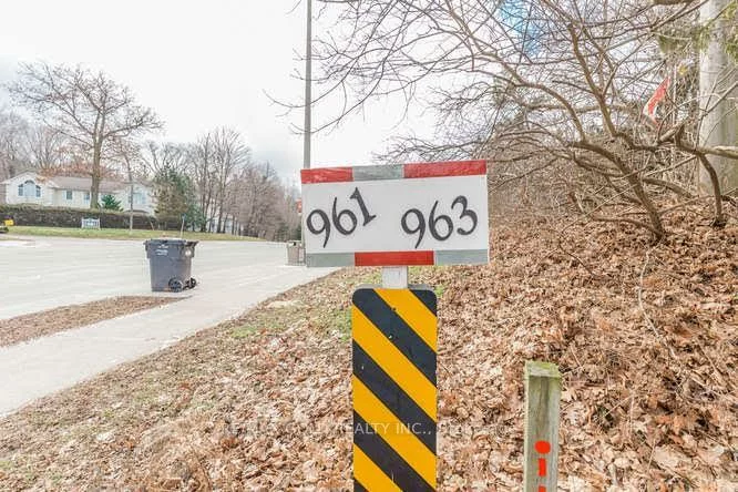 961, Lakeshore, Lorne Park, Mississauga