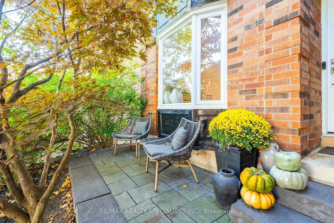 3658, Bangor, Erin Mills, Mississauga