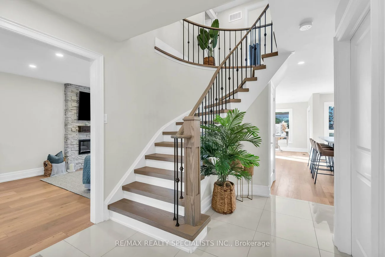 3658, Bangor, Erin Mills, Mississauga