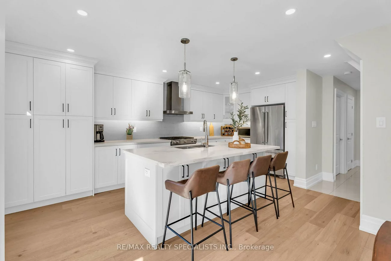 3658, Bangor, Erin Mills, Mississauga