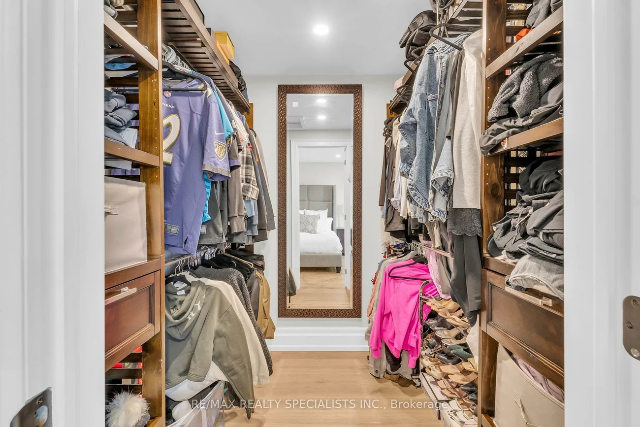 3658, Bangor, Erin Mills, Mississauga