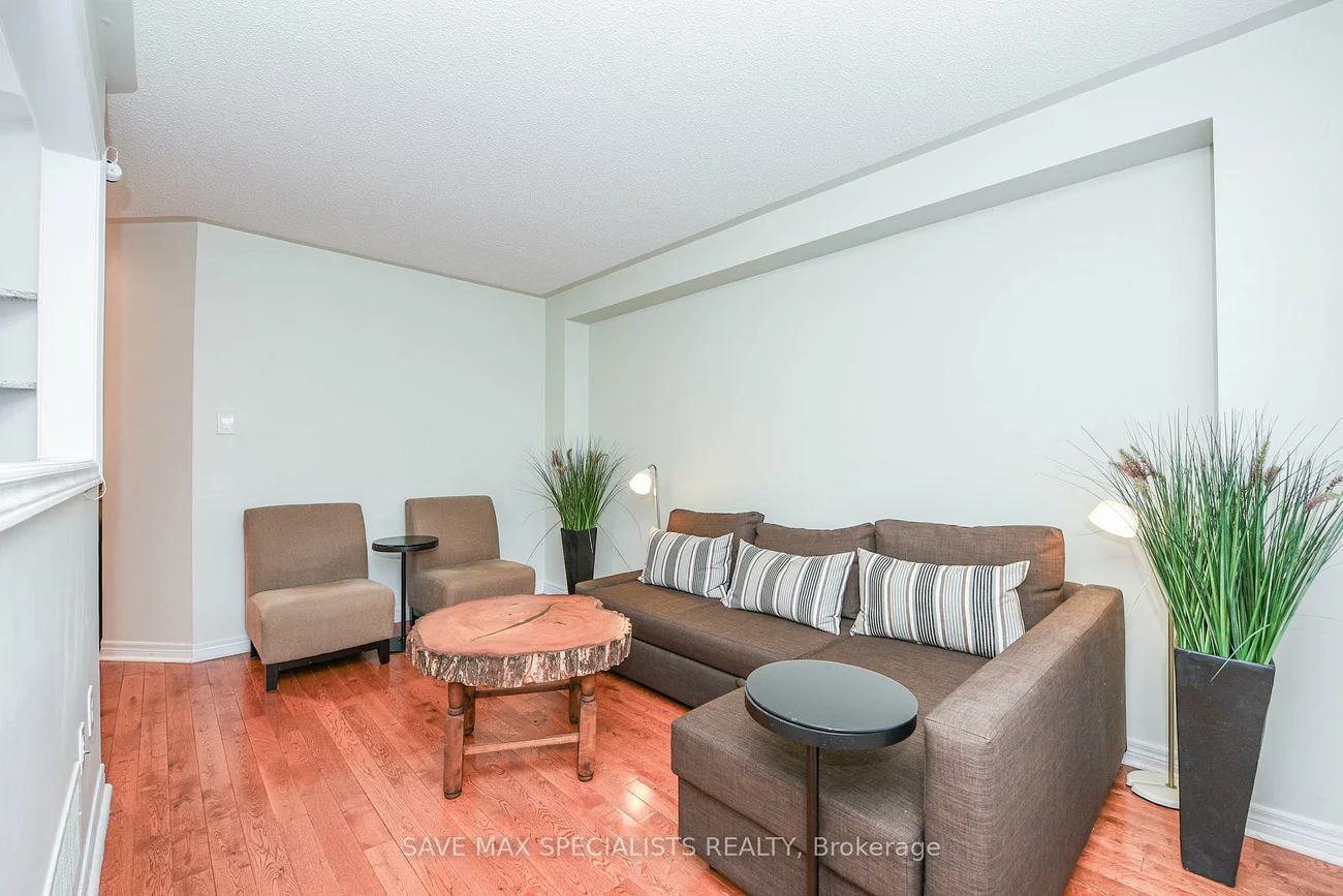 614, Lumberton, Hurontario, Mississauga