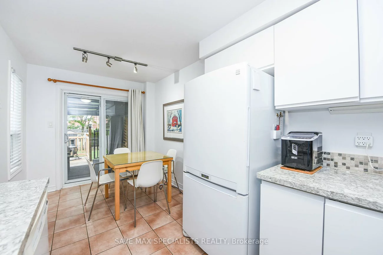 614, Lumberton, Hurontario, Mississauga