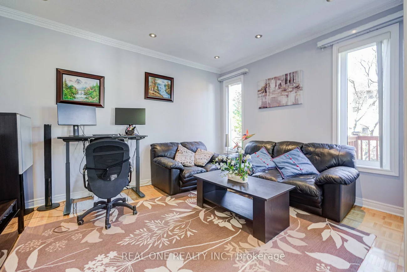 149, Paris, Hurontario, Mississauga