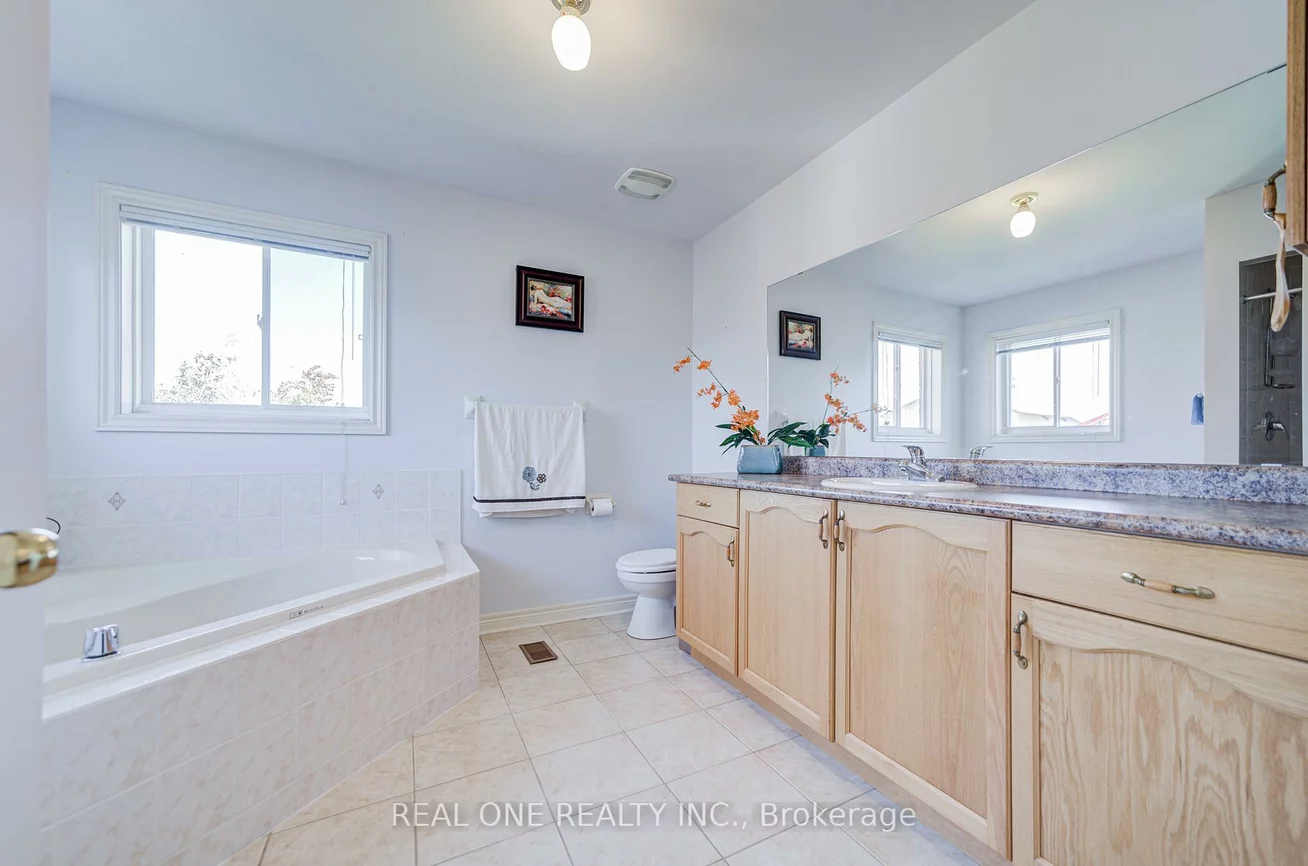 149, Paris, Hurontario, Mississauga