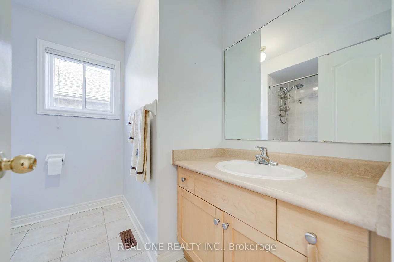 149, Paris, Hurontario, Mississauga