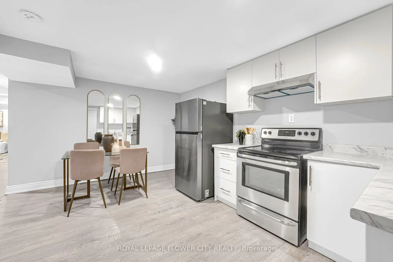 3278, Waxwing, Lisgar, Mississauga