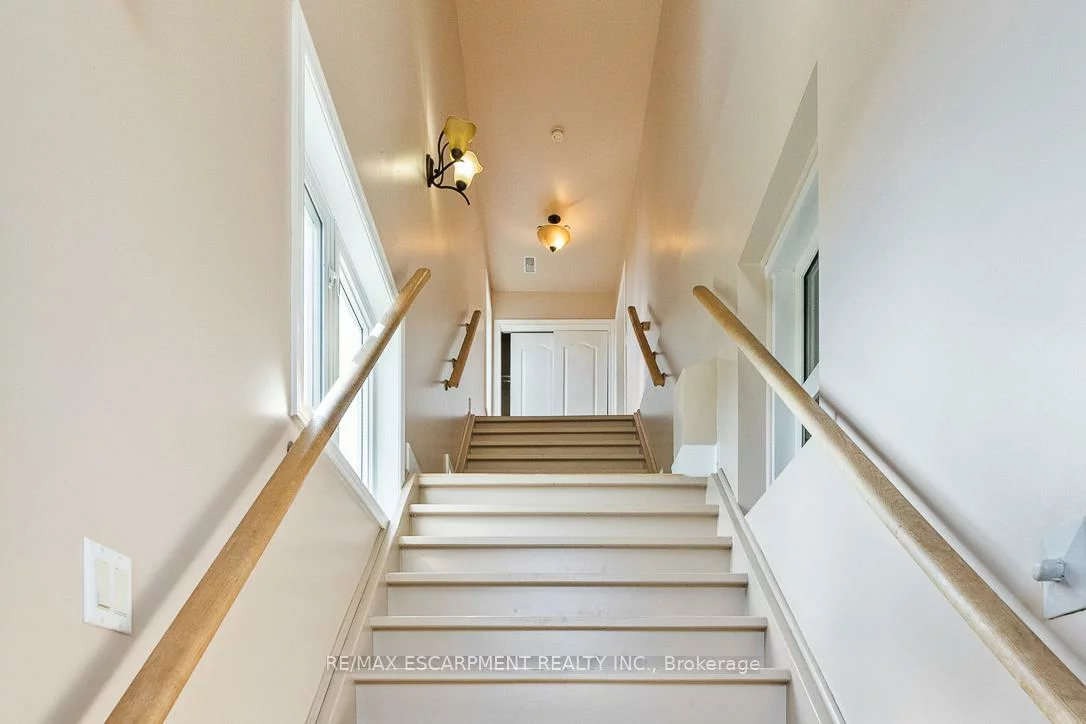 2510, Donnavale, Cooksville, Mississauga