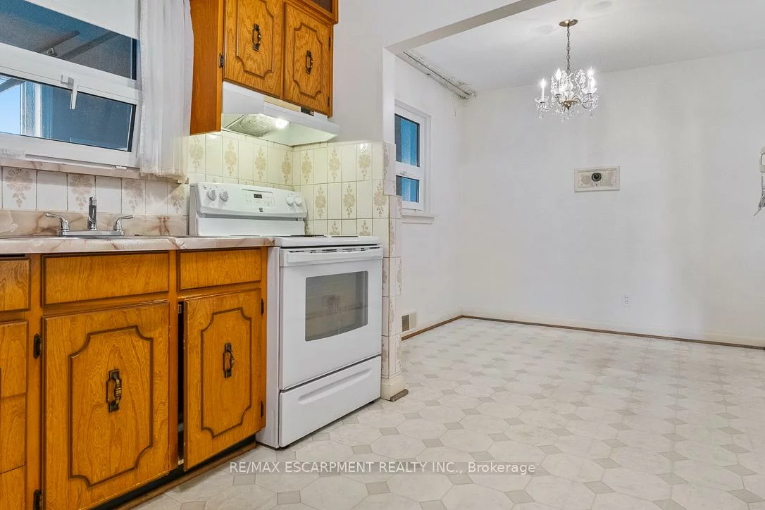 2510, Donnavale, Cooksville, Mississauga