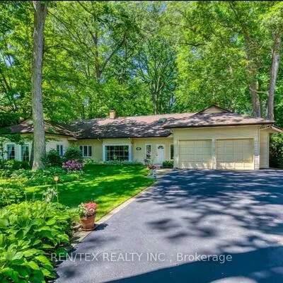 199, Kenollie, Mineola, Mississauga