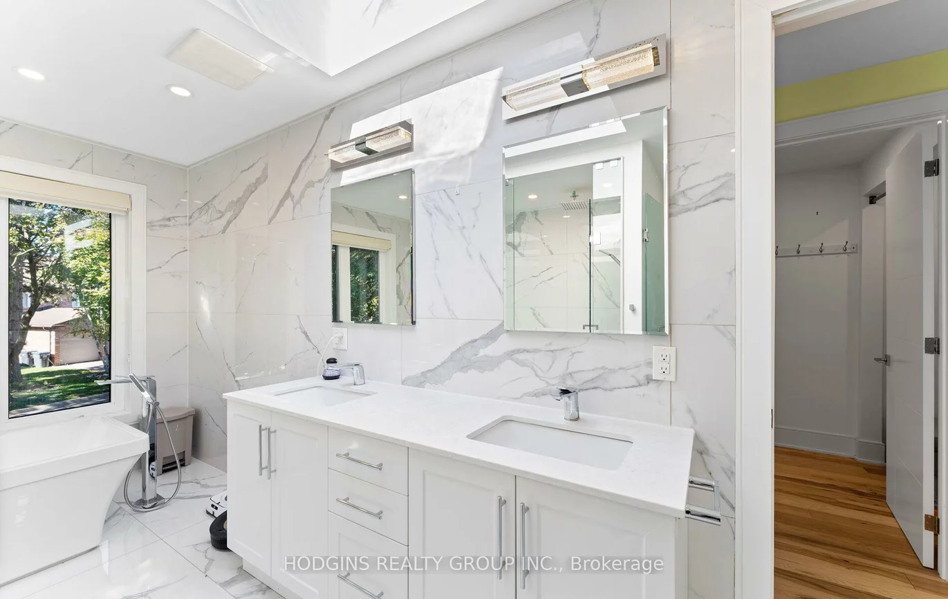 1670, Caverly, Erin Mills, Mississauga