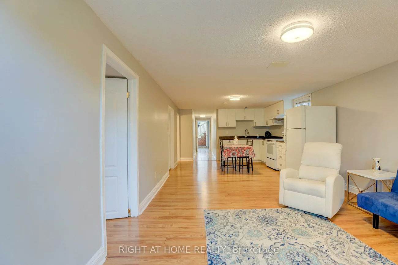 208, Meadows, Rathwood, Mississauga