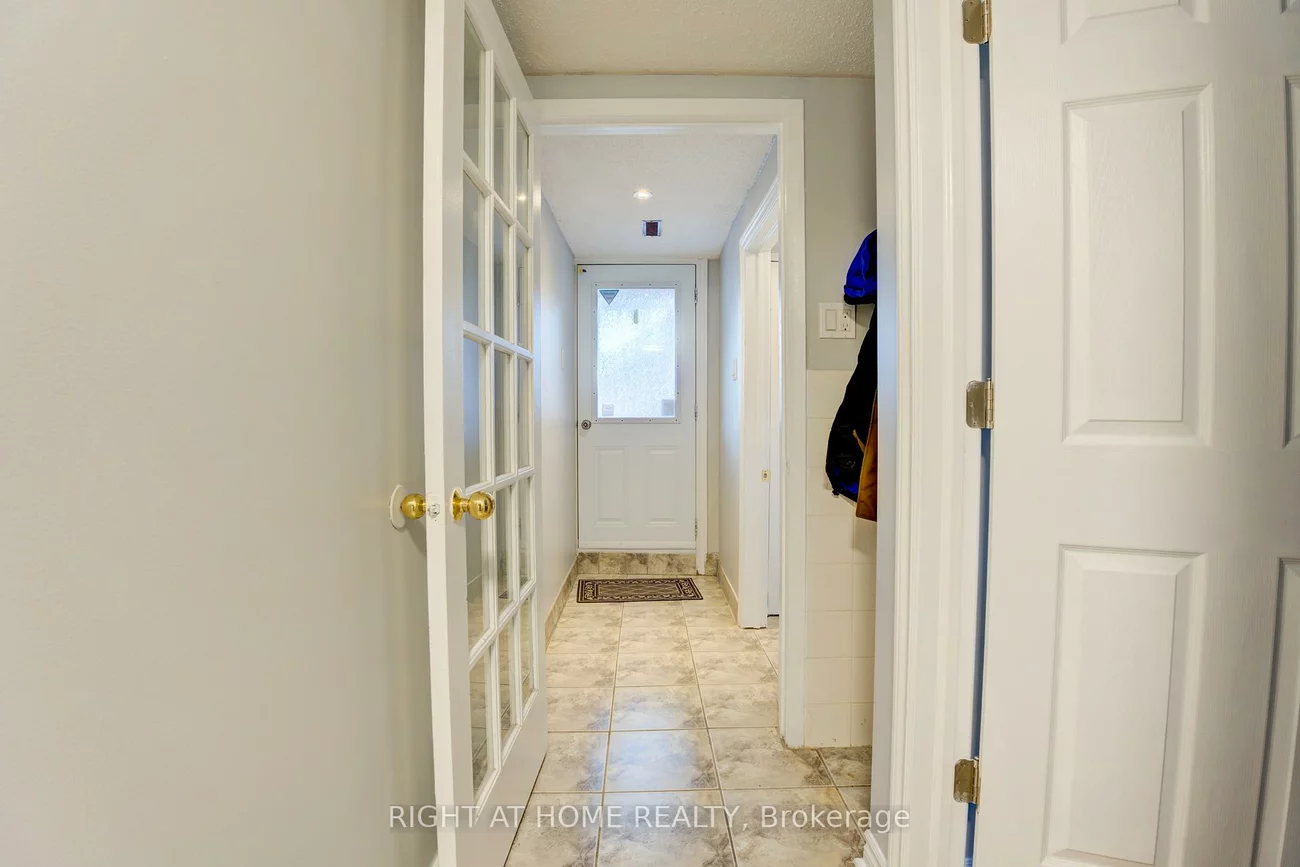 208, Meadows, Rathwood, Mississauga