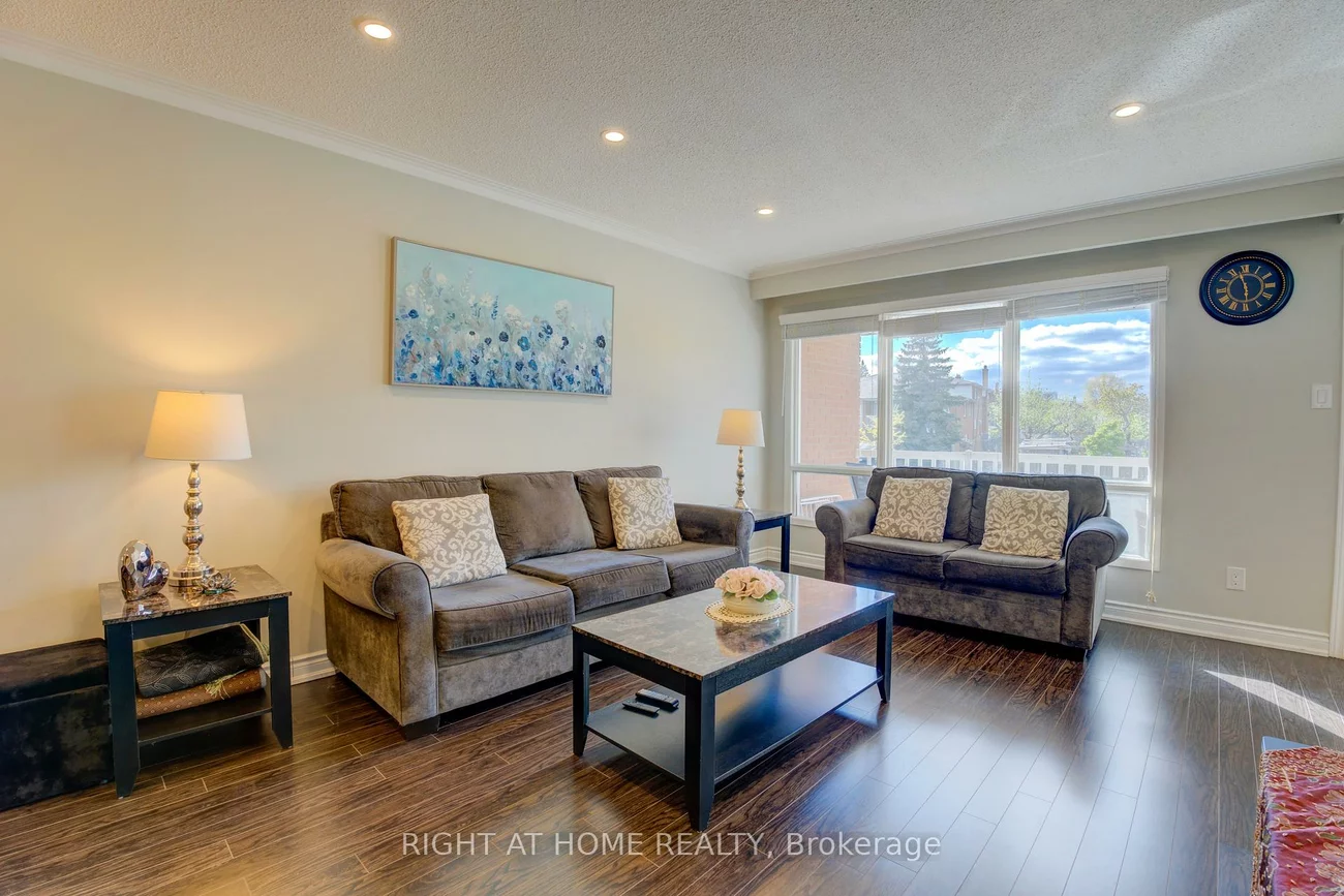 208, Meadows, Rathwood, Mississauga