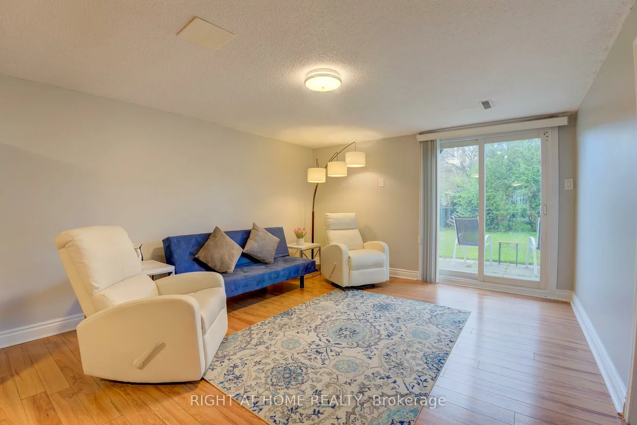 208, Meadows, Rathwood, Mississauga