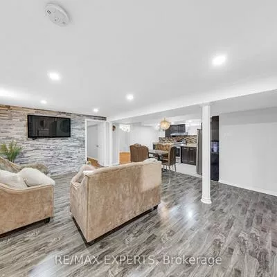1103, Blueheron, East Credit, Mississauga