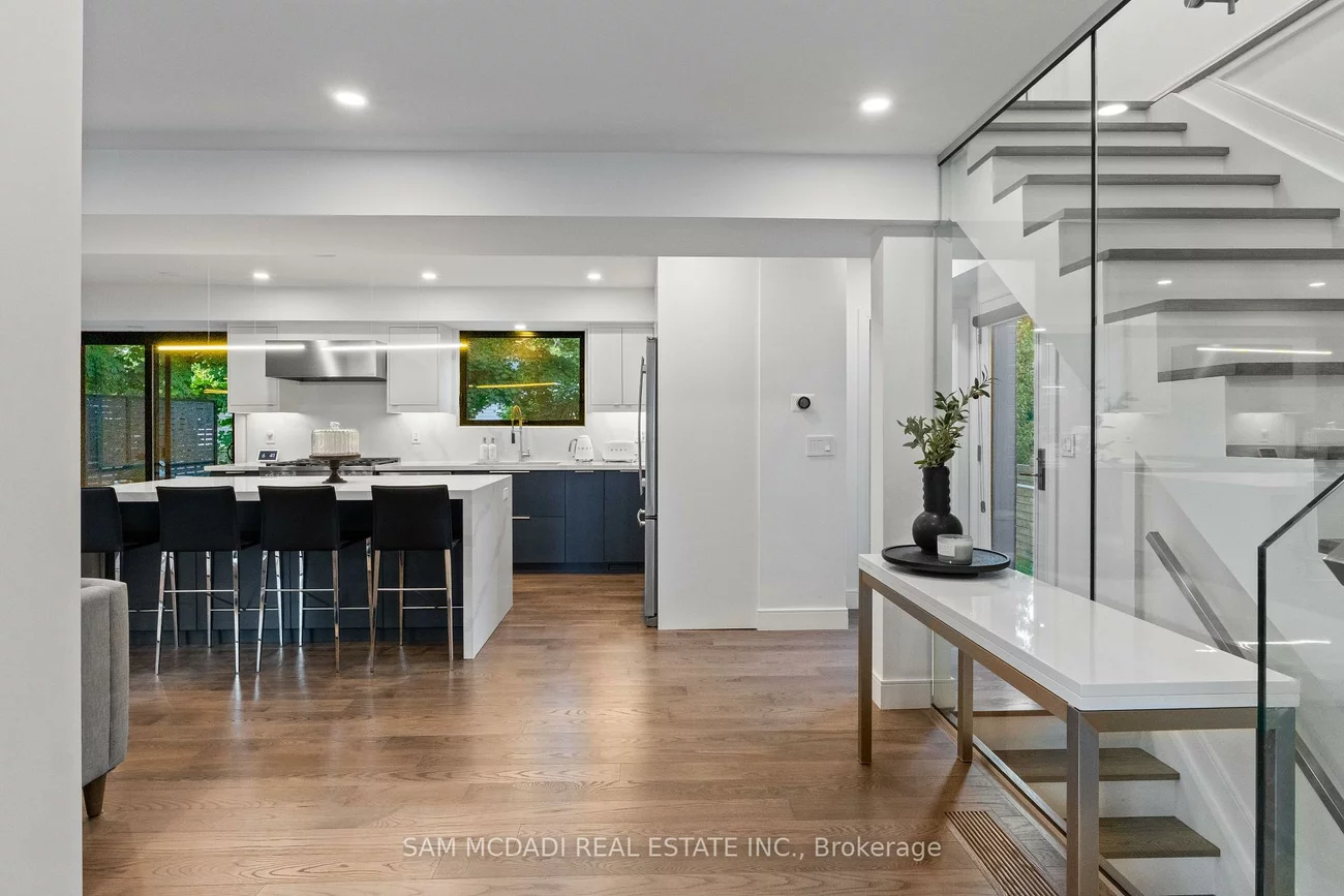 1375, Everall, Clarkson, Mississauga