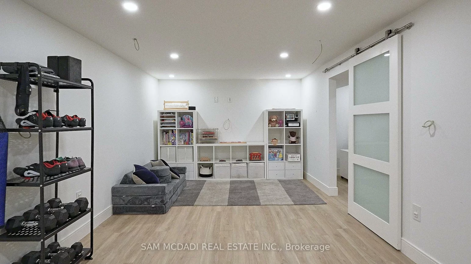 1375, Everall, Clarkson, Mississauga