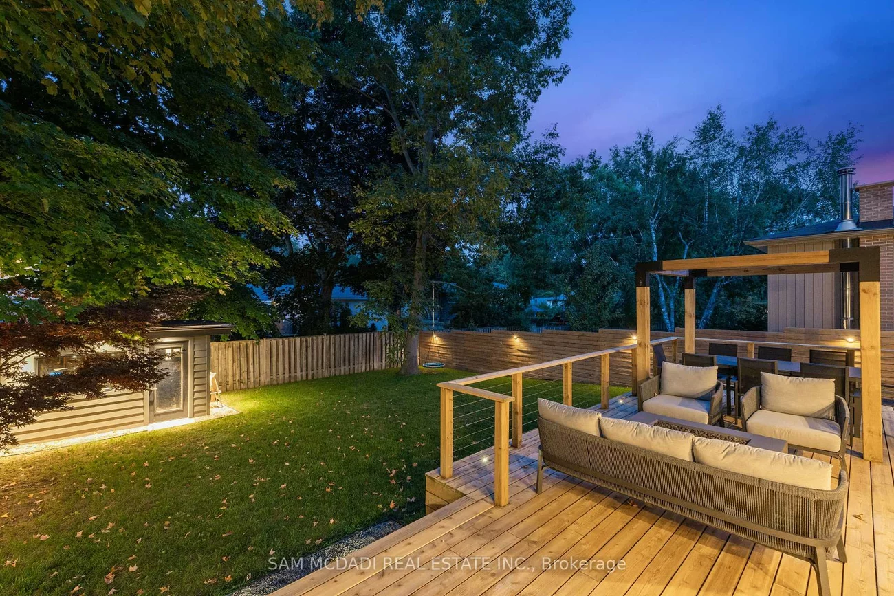 1375, Everall, Clarkson, Mississauga