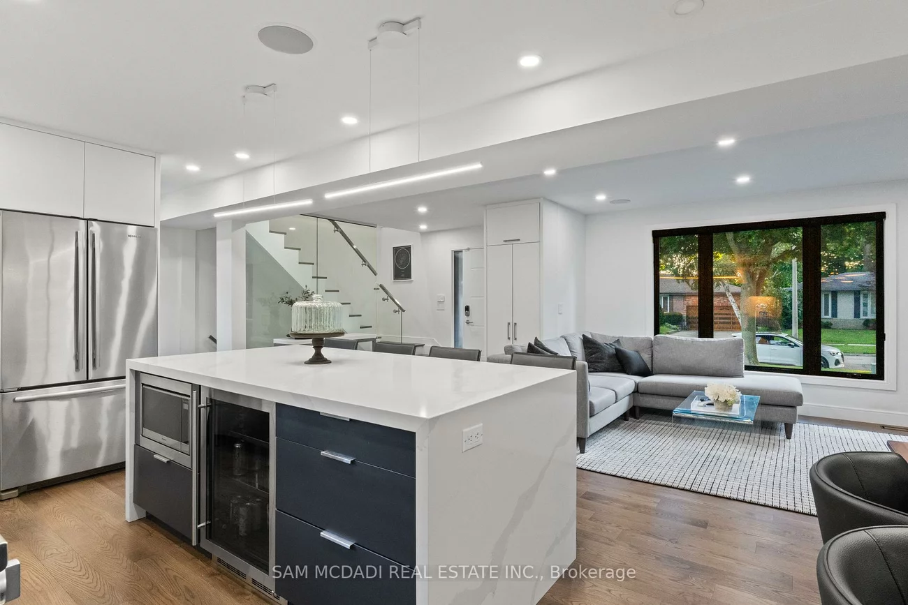 1375, Everall, Clarkson, Mississauga