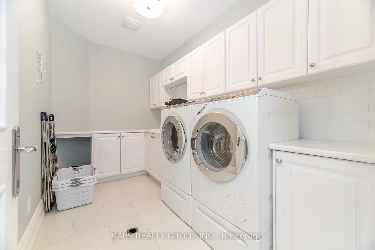 6634, Rothschild, Meadowvale Village, Mississauga