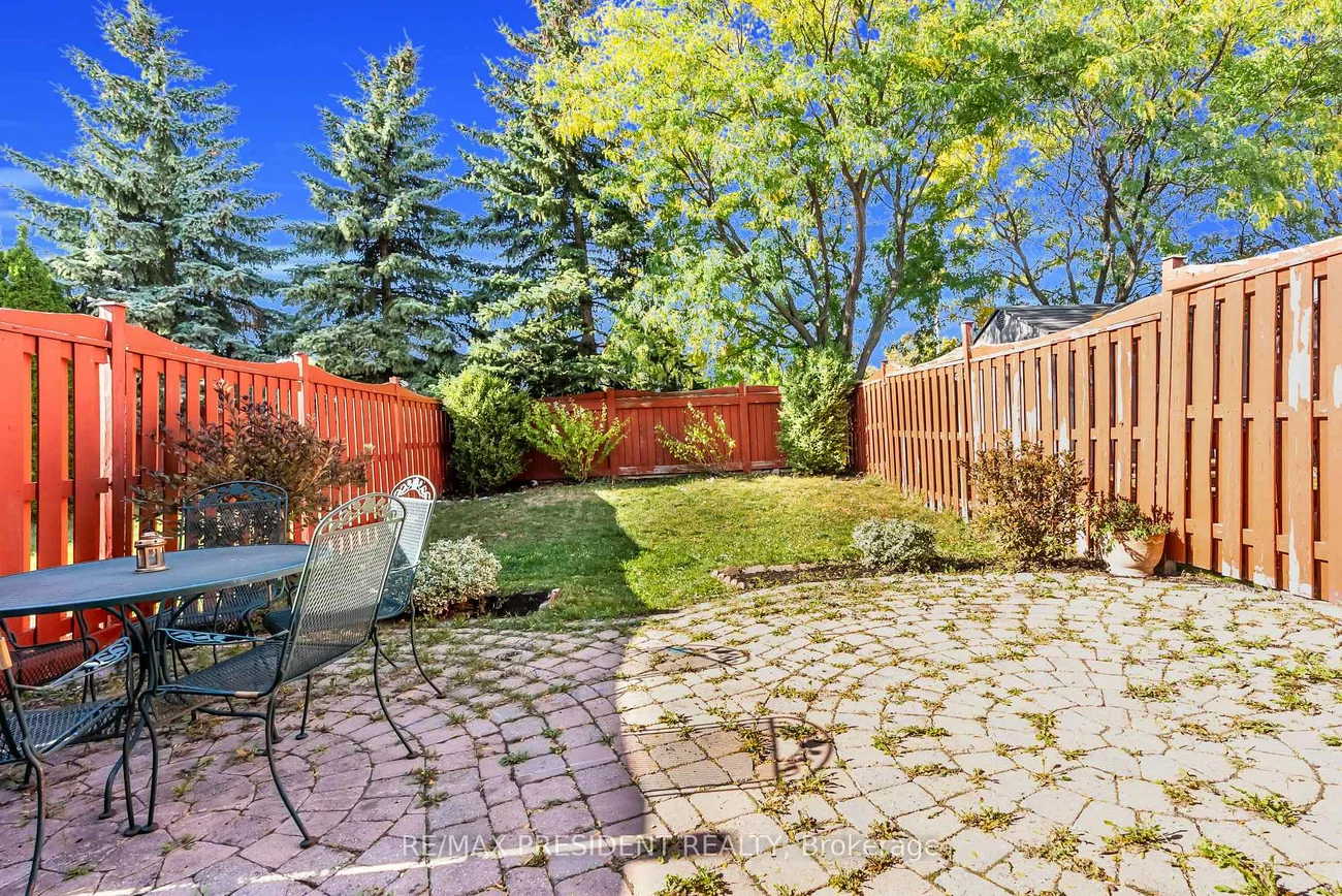 932, Ledbury, East Credit, Mississauga