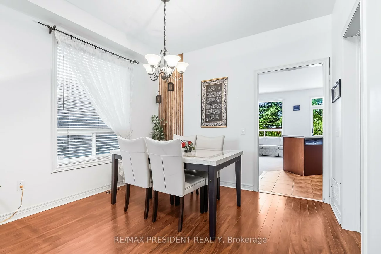 932, Ledbury, East Credit, Mississauga